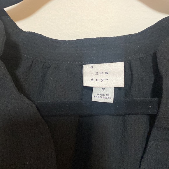 Never worn - Picture 2 of 3